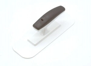 Пластиковая кельма для нанесения массы