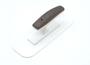 Пластиковая кельма для нанесения массы